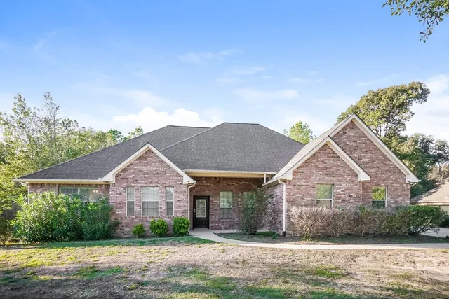 $2,250 | 16109 McQueen Road, Conroe, TX 77302