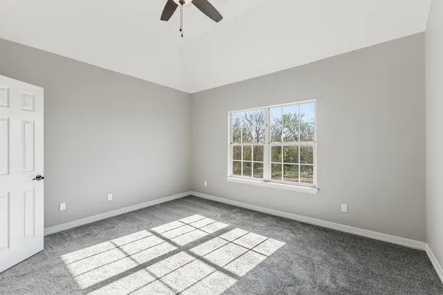 $799,000 | 33 Chandlers Way, Huntsville, TX 77320