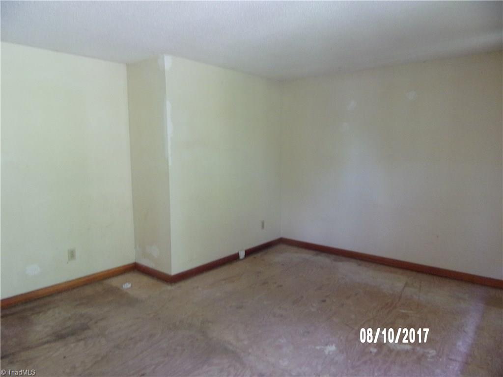 120 Fraley Fields Road High Point, NC 27262 - Photo 3 of 17 Gallery Image 3