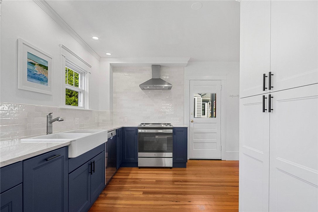 58 Bliss Road Newport, RI 02840 - Photo 21 of 44 Gallery Image 21