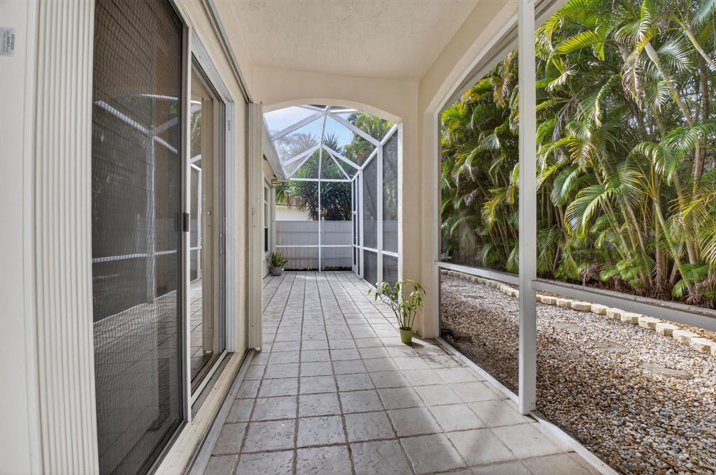 9696 Vineyard Court Boca Raton, FL 33428 - Photo 32 of 35