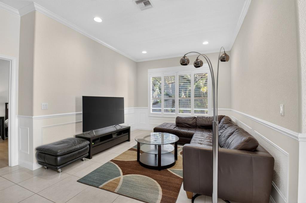 9696 Vineyard Court Boca Raton, FL 33428 - Photo 8 of 35