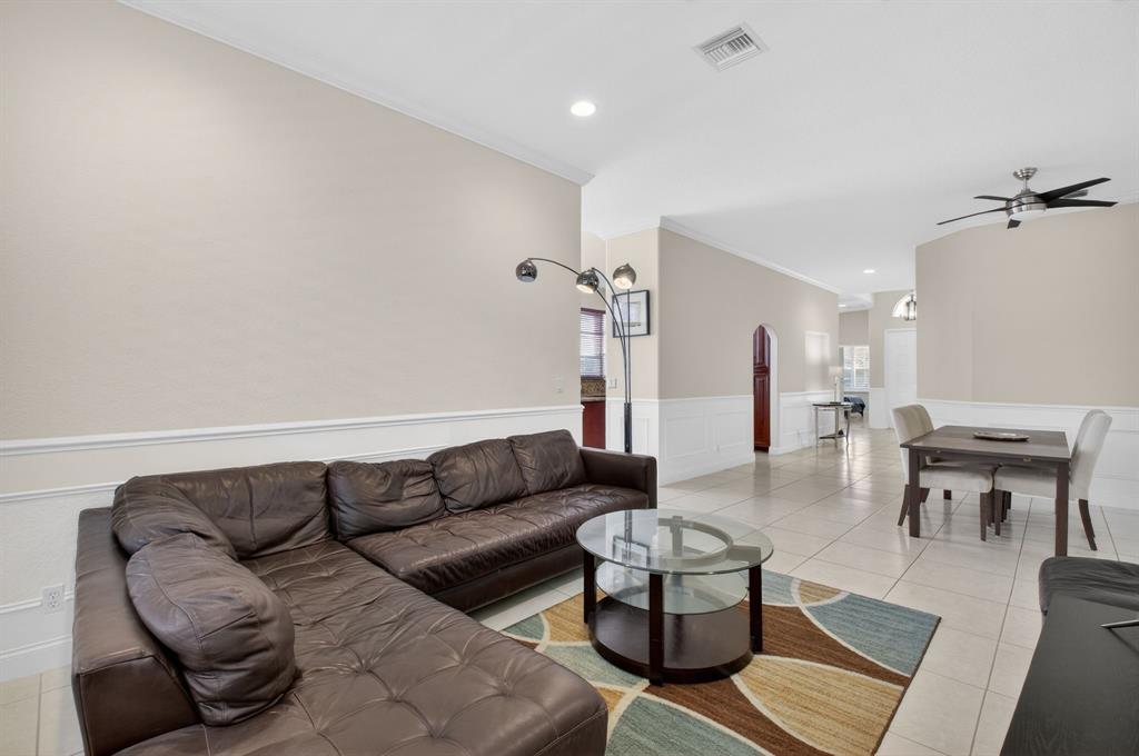 9696 Vineyard Court Boca Raton, FL 33428 - Photo 10 of 35