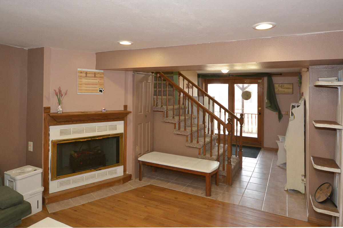 9680 South Enzian Road Delton, MI 49046 - Photo 17 of 40 9680sEnzian_17