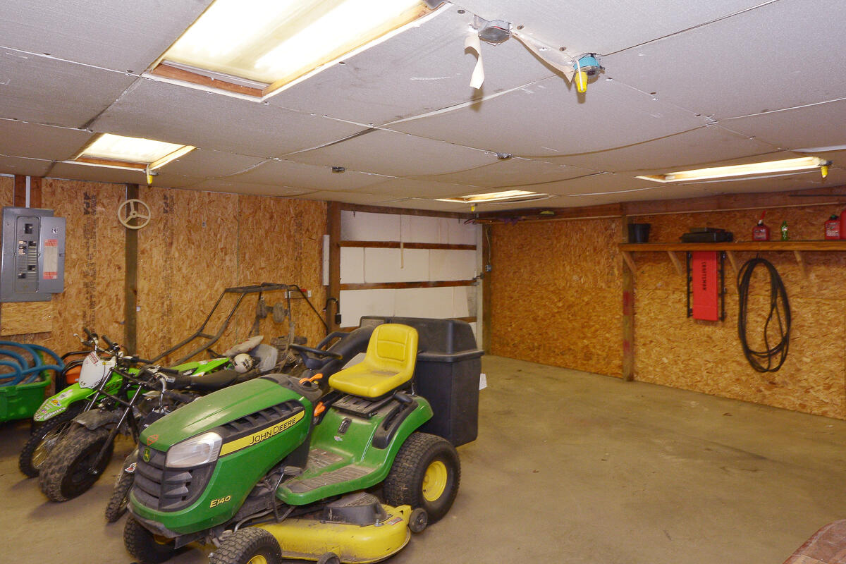 9680 South Enzian Road Delton, MI 49046 - Photo 30 of 40 9680sEnzian_30