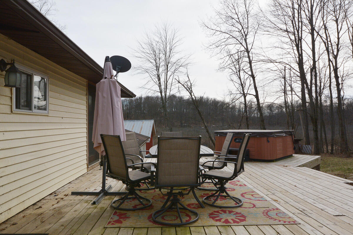 9680 South Enzian Road Delton, MI 49046 - Photo 34 of 40 9680sEnzian_36