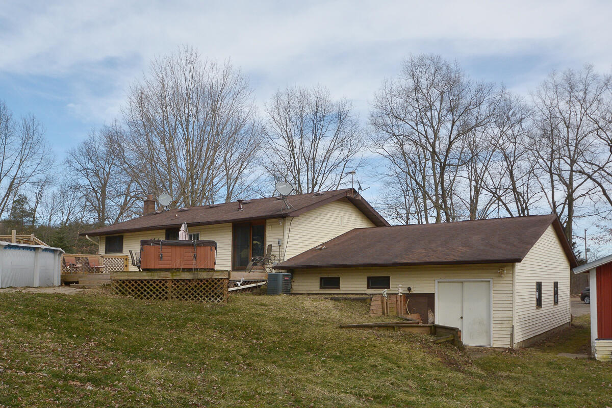 9680 South Enzian Road Delton, MI 49046 - Photo 36 of 40 9680sEnzian_40