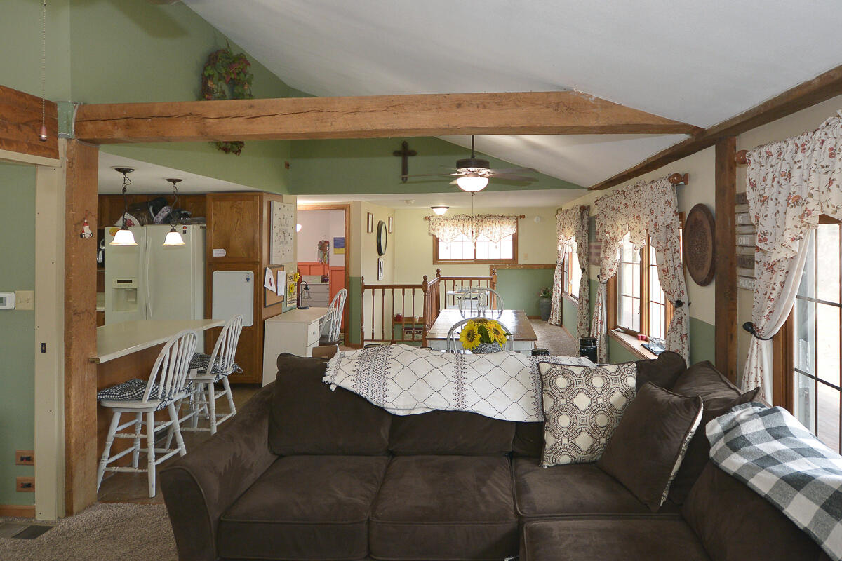 9680 South Enzian Road Delton, MI 49046 - Photo 5 of 40 9680sEnzian_05