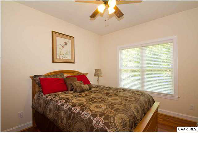 246 Sclaters Ford Road Palmyra, VA 22963 - Photo 18 of 32 1st Fl Bedroom