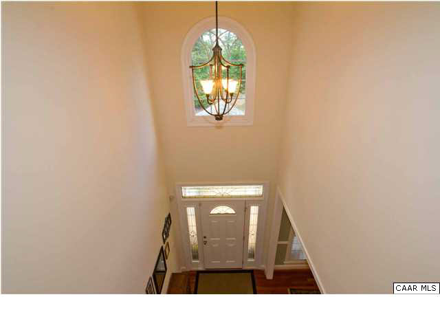 246 Sclaters Ford Road Palmyra, VA 22963 - Photo 6 of 32 Elegant 2-Story Entrance Foyer w/Estate Lighting