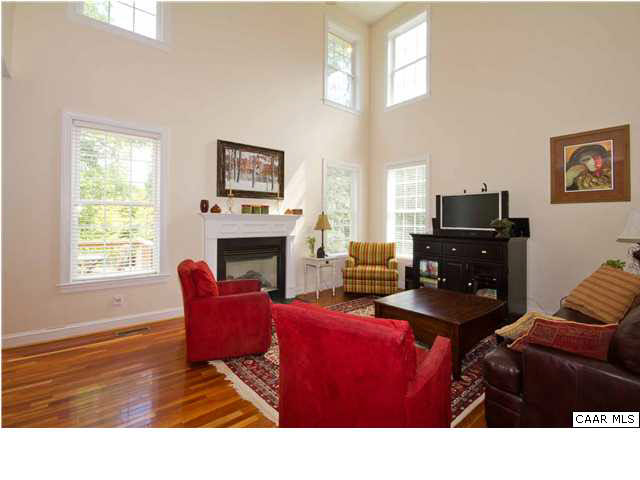 246 Sclaters Ford Road Palmyra, VA 22963 - Photo 7 of 32 Greatroom with 18-ft Ceiling - Tiered Windows - Brazilian Cherry Flooring