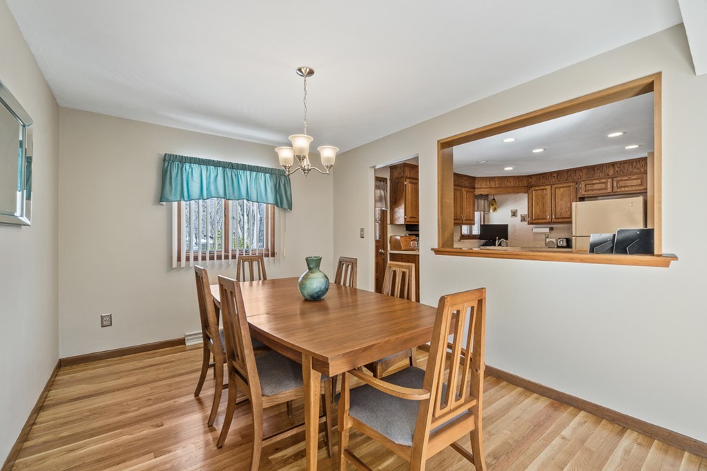 28 Whitney Road Peabody, MA 01960 - Photo 7 of 30 Gallery Image 7