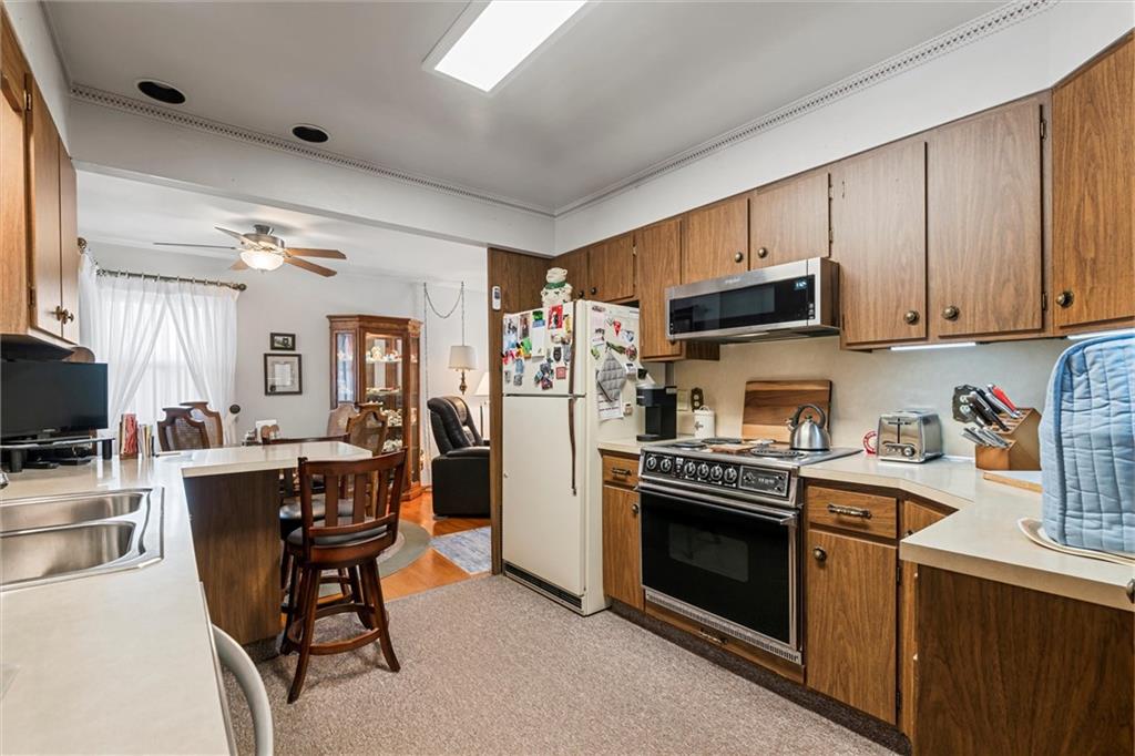 769 Clarksville Road Hermitage, PA 16148 - Photo 5 of 29