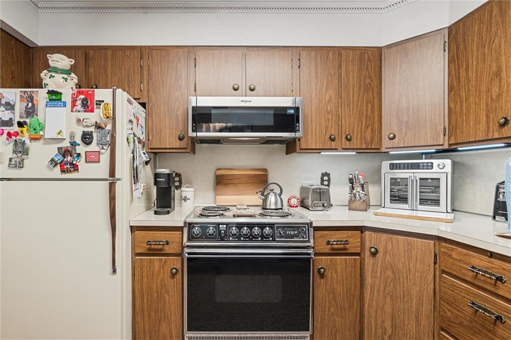 769 Clarksville Road Hermitage, PA 16148 - Photo 8 of 29