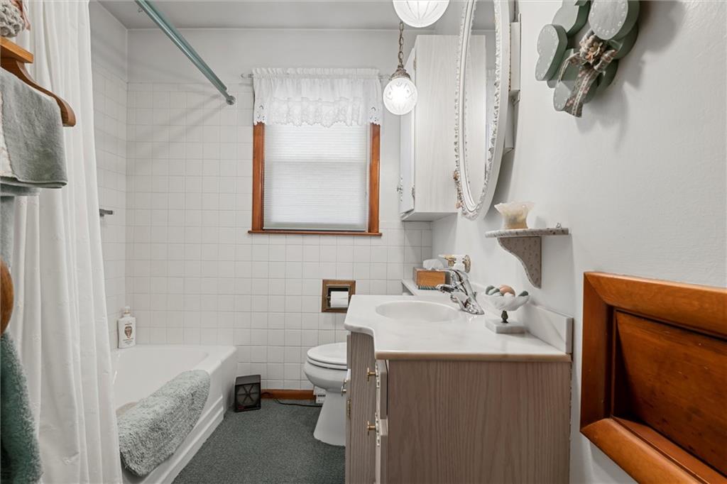 769 Clarksville Road Hermitage, PA 16148 - Photo 9 of 29