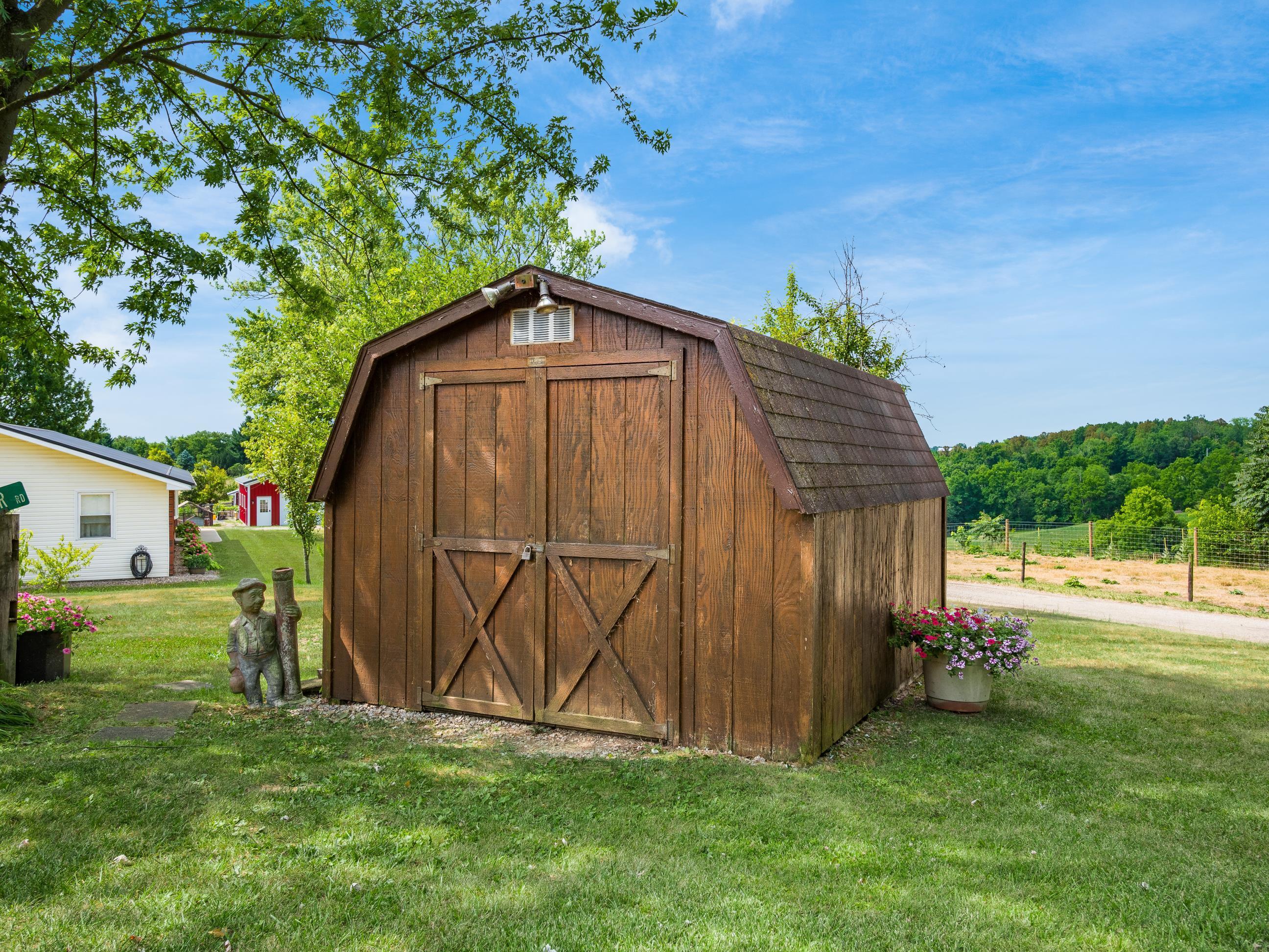 640 Rix Mills Road New Concord, OH 43762 - Photo 32 of 34 640 Rix Mills-storage shed