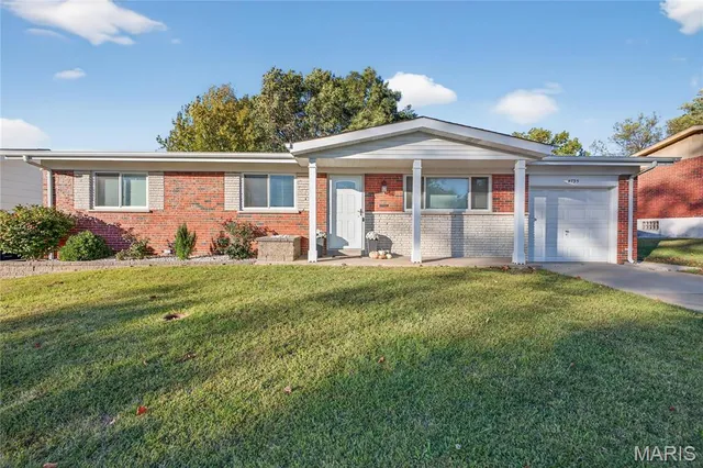 $275,000 | 4733 McCorry Drive, Affton, MO 63123