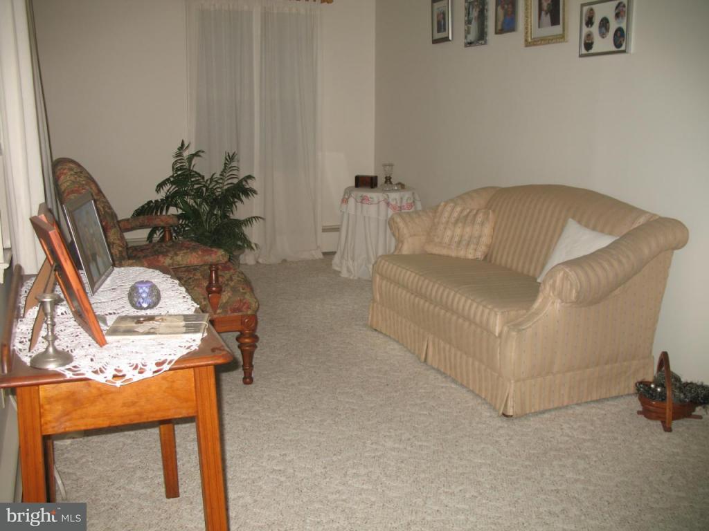 1762 Quarry Road Lebanon, PA 17046 - Photo 2 of 12 Gallery Image 2