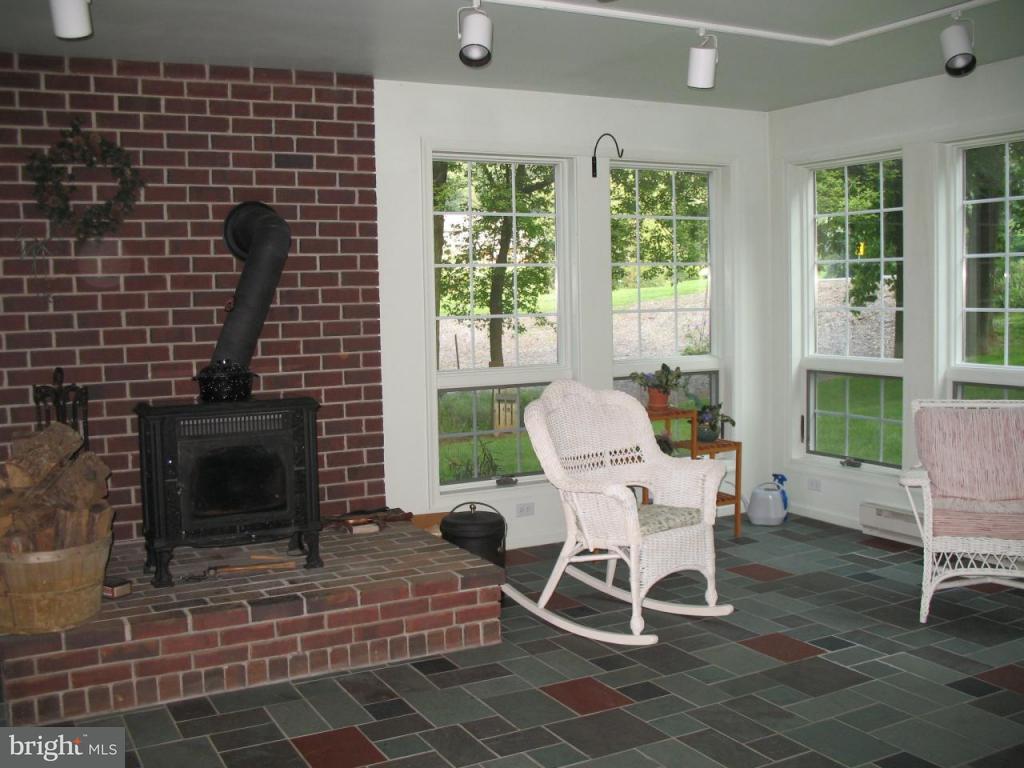 1762 Quarry Road Lebanon, PA 17046 - Photo 11 of 12 Gallery Image 11