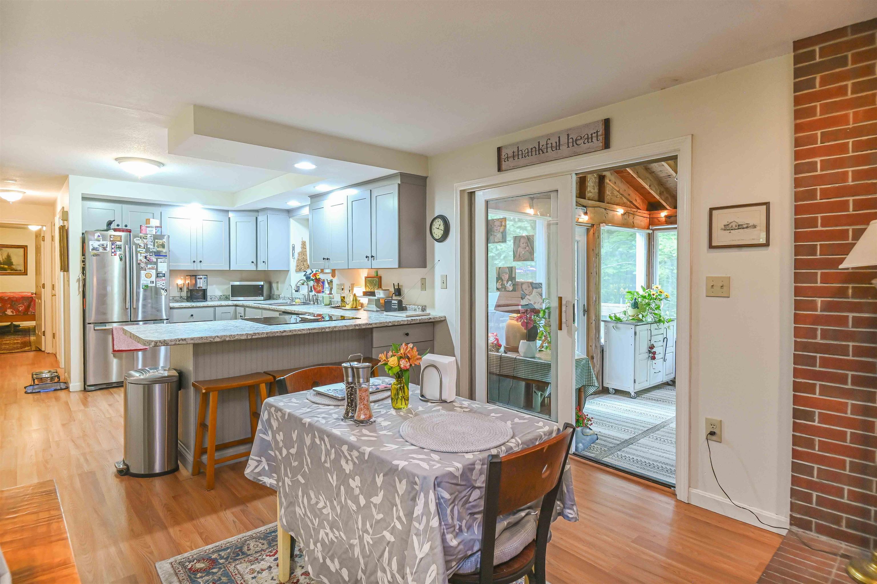 18 Robinson Road Bow, NH 03304 - Photo 4 of 58