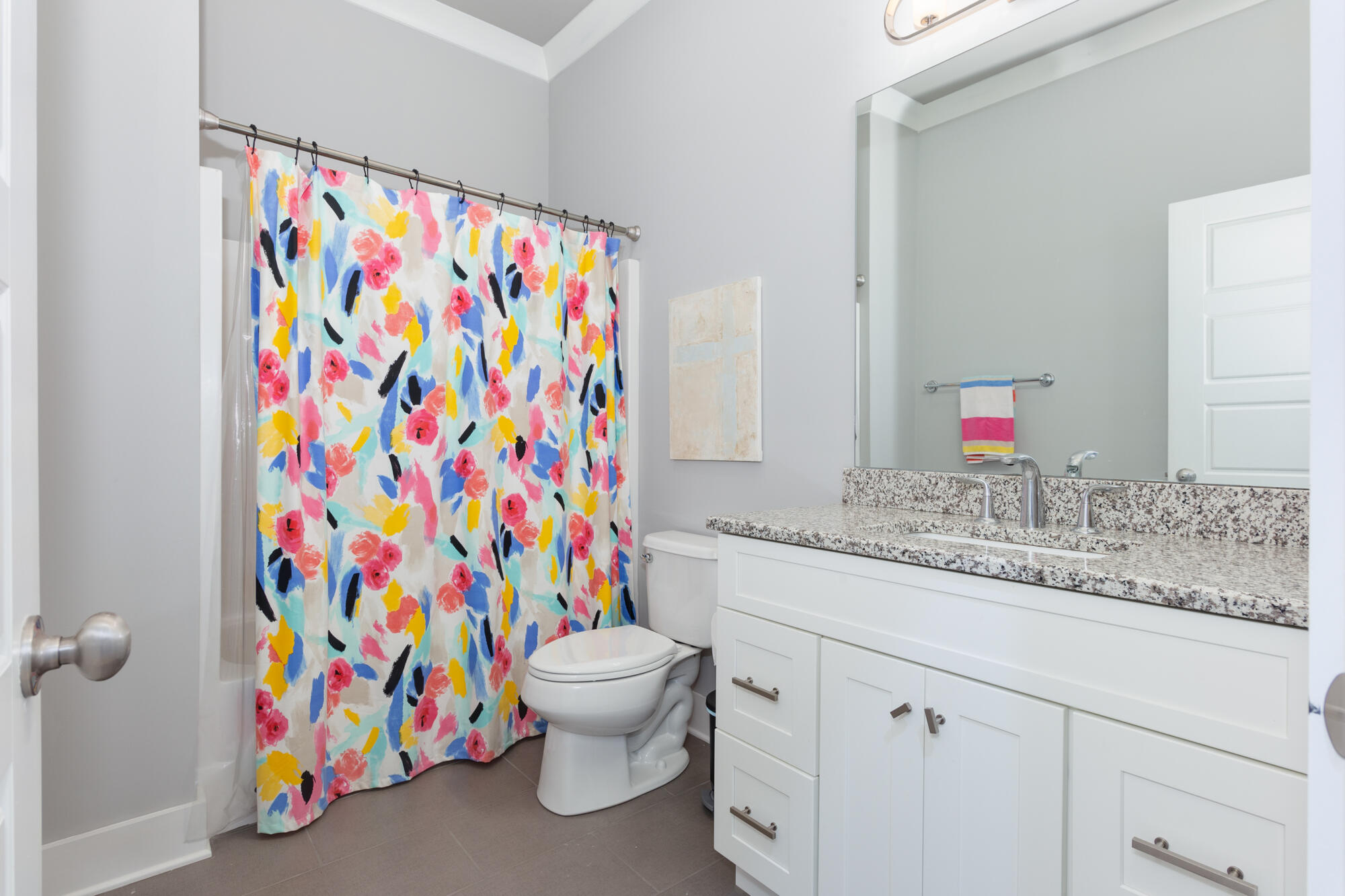1027 Winthrop Street Chattanooga, TN 37405 - Photo 16 of 22 Guest Bathroom