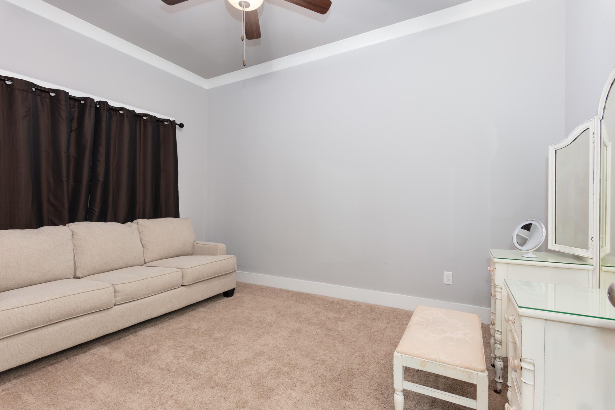 1027 Winthrop Street Chattanooga, TN 37405 - Photo 18 of 22 Guest Bed 2.1