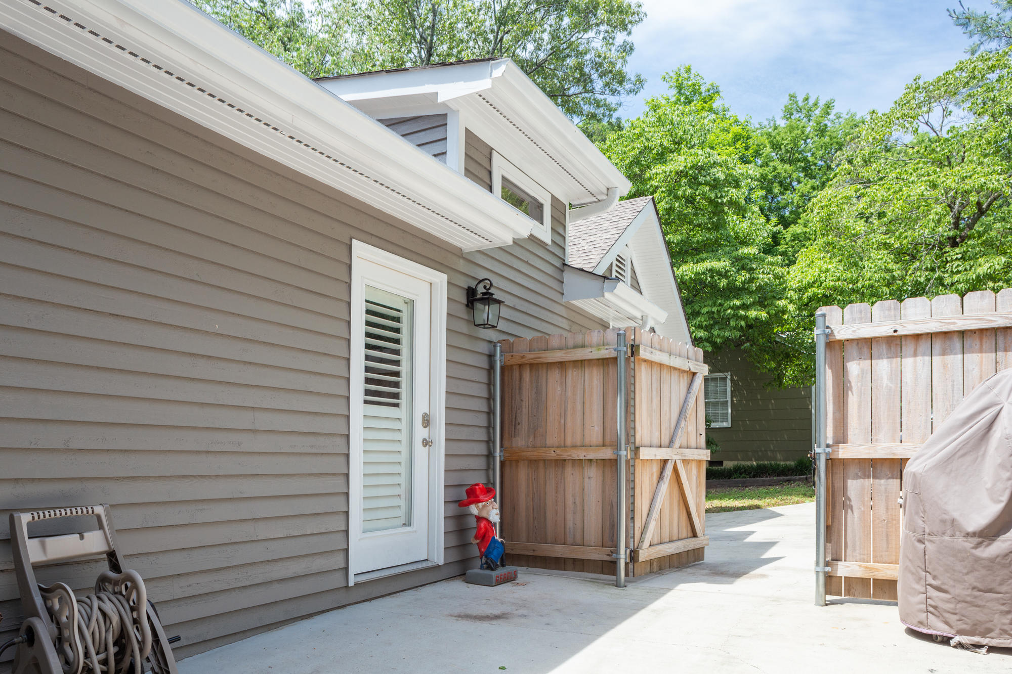 1027 Winthrop Street Chattanooga, TN 37405 - Photo 20 of 22 Back Patio 2