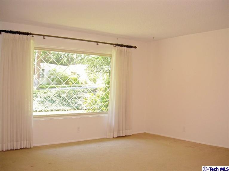 1435 Chamberlain Road Pasadena, CA 91103 - Photo 3 of 9 Additional Photo