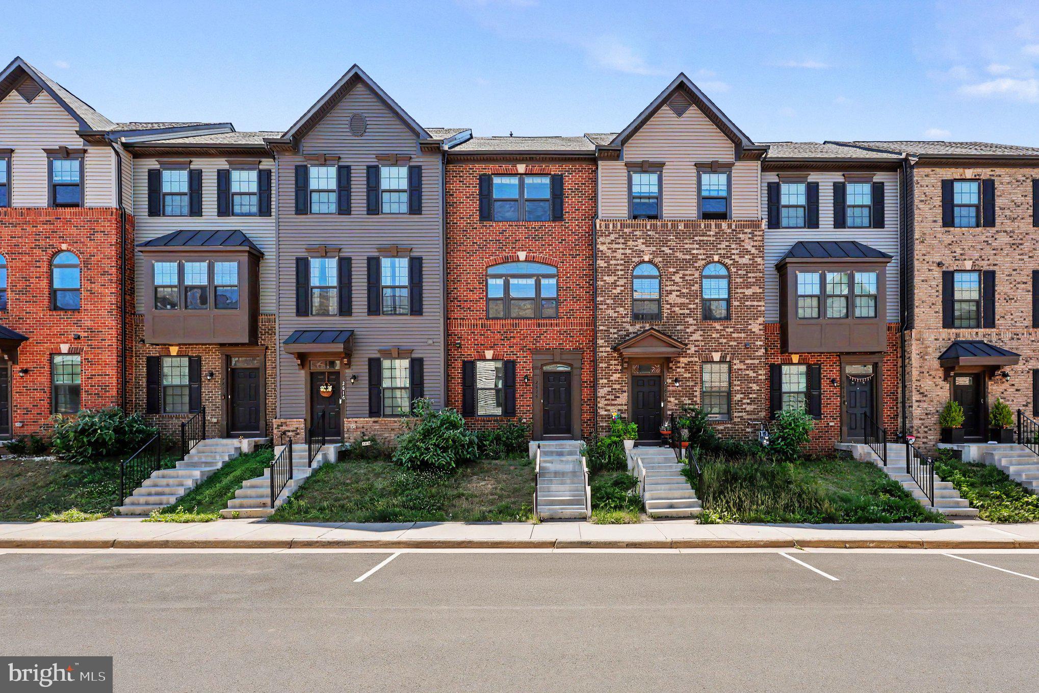 2616 Velocity Road Herndon, VA 20171 - Photo 2 of 26