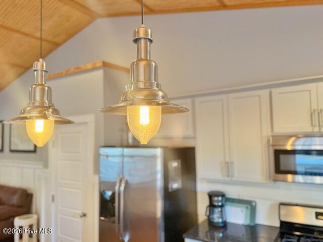 994 Mill Creek Road, Unit B Minnesott Beach, NC 28510 - Photo 13 of 35 island lights