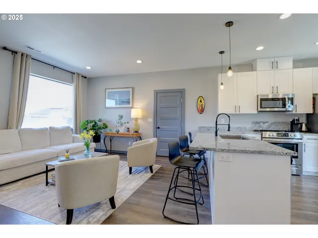 $549,000 | 110 Southshore Avenue, The Dalles, OR 97058