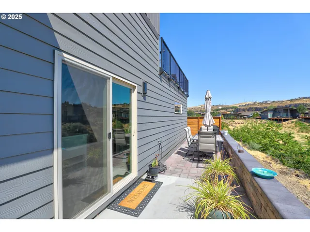 $549,000 | 110 Southshore Avenue, The Dalles, OR 97058