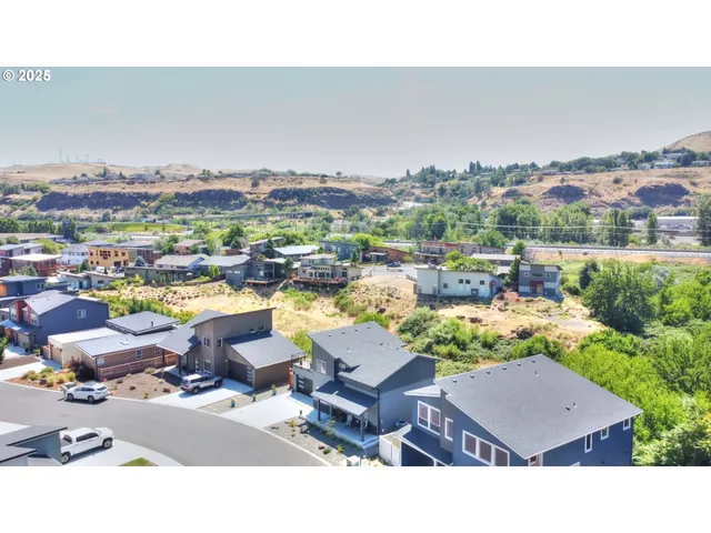 $549,000 | 110 Southshore Avenue, The Dalles, OR 97058