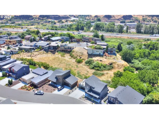 $549,000 | 110 Southshore Avenue, The Dalles, OR 97058