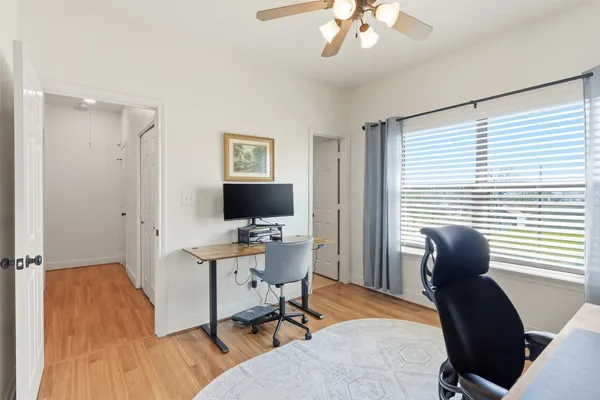 $295,000 | 2424 Navigation Boulevard, Unit D, Houston, TX 77003