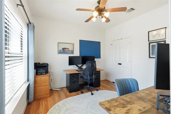 $295,000 | 2424 Navigation Boulevard, Unit D, Houston, TX 77003