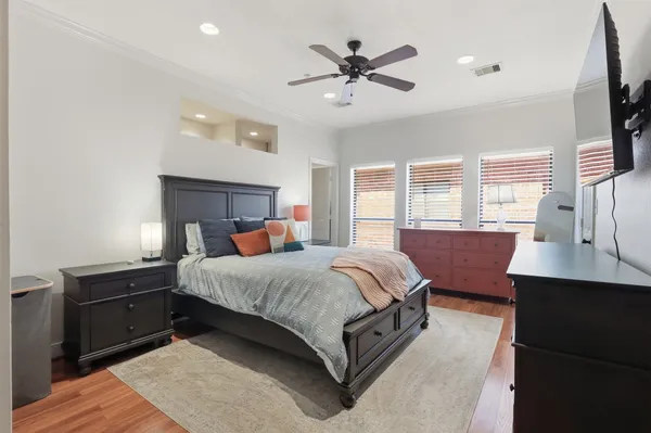 $295,000 | 2424 Navigation Boulevard, Unit D, Houston, TX 77003