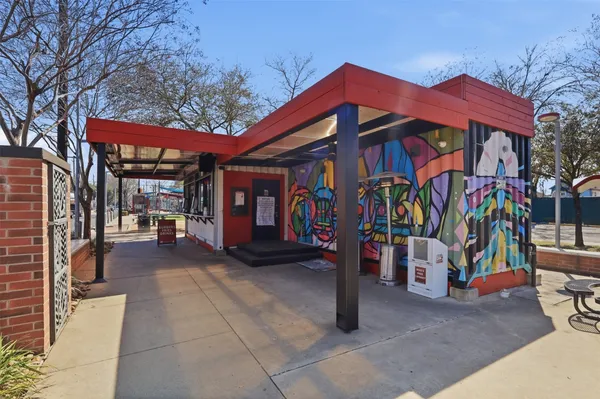 $295,000 | 2424 Navigation Boulevard, Unit D, Houston, TX 77003