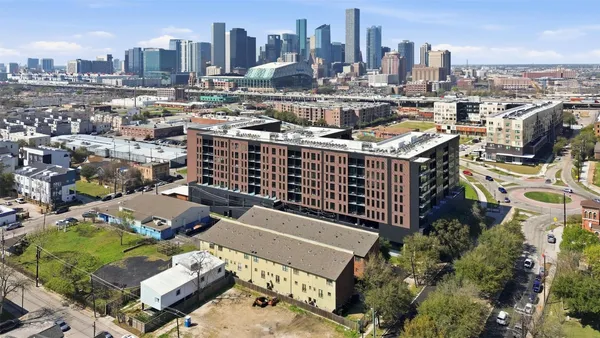 $295,000 | 2424 Navigation Boulevard, Unit D, Houston, TX 77003