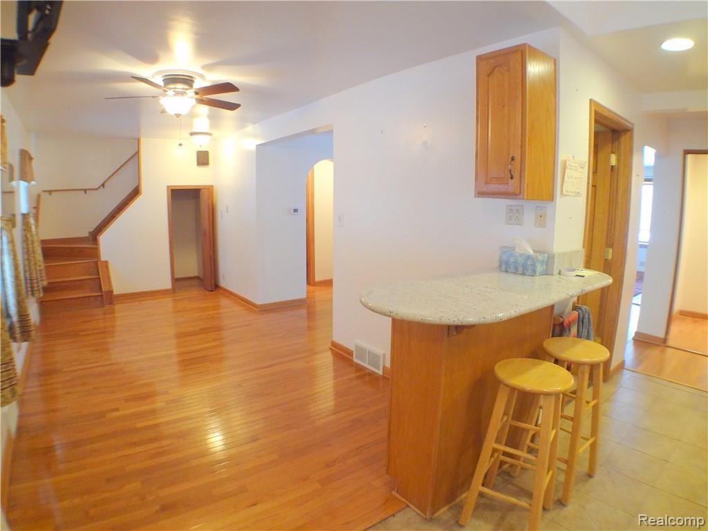 3132 Cumberland Road Berkley, MI 48072 - Photo 21 of 46 20-DSC07458.JPG
