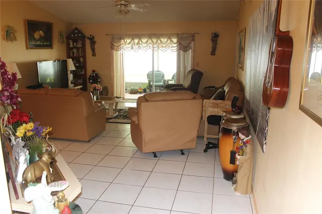 $326,000 | 1213 Sweet Gum Drive, Brandon, FL 33511