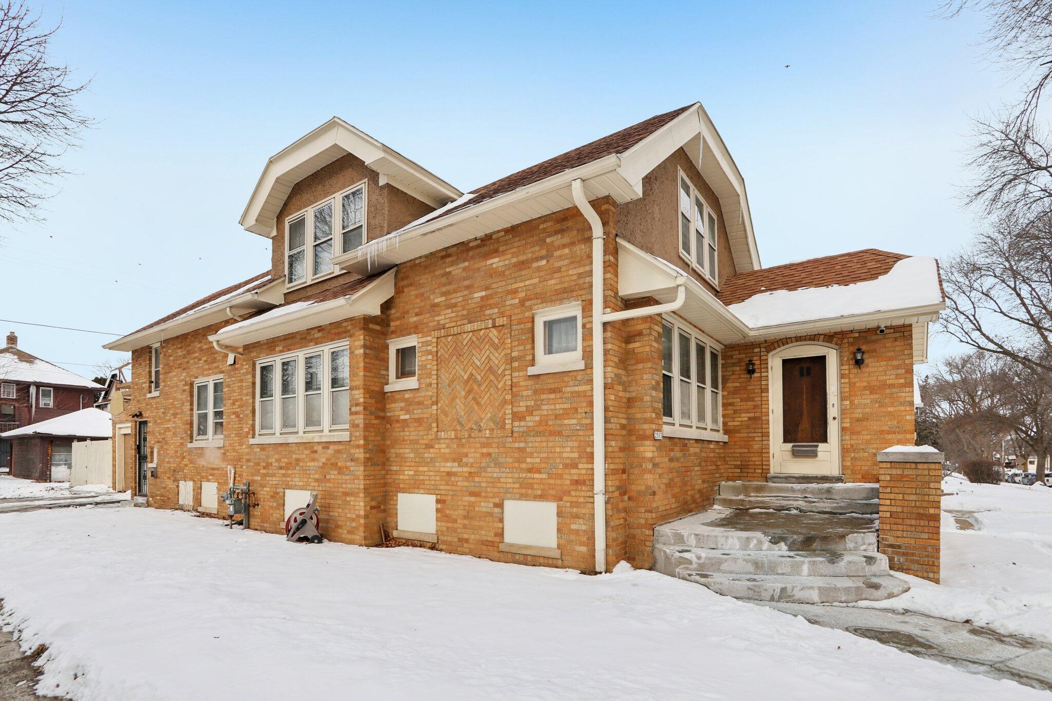 2503 North 48th Street Milwaukee, WI 53210 - Photo 23 of 37 2-web-or-mls-N 48th St-S2801-002