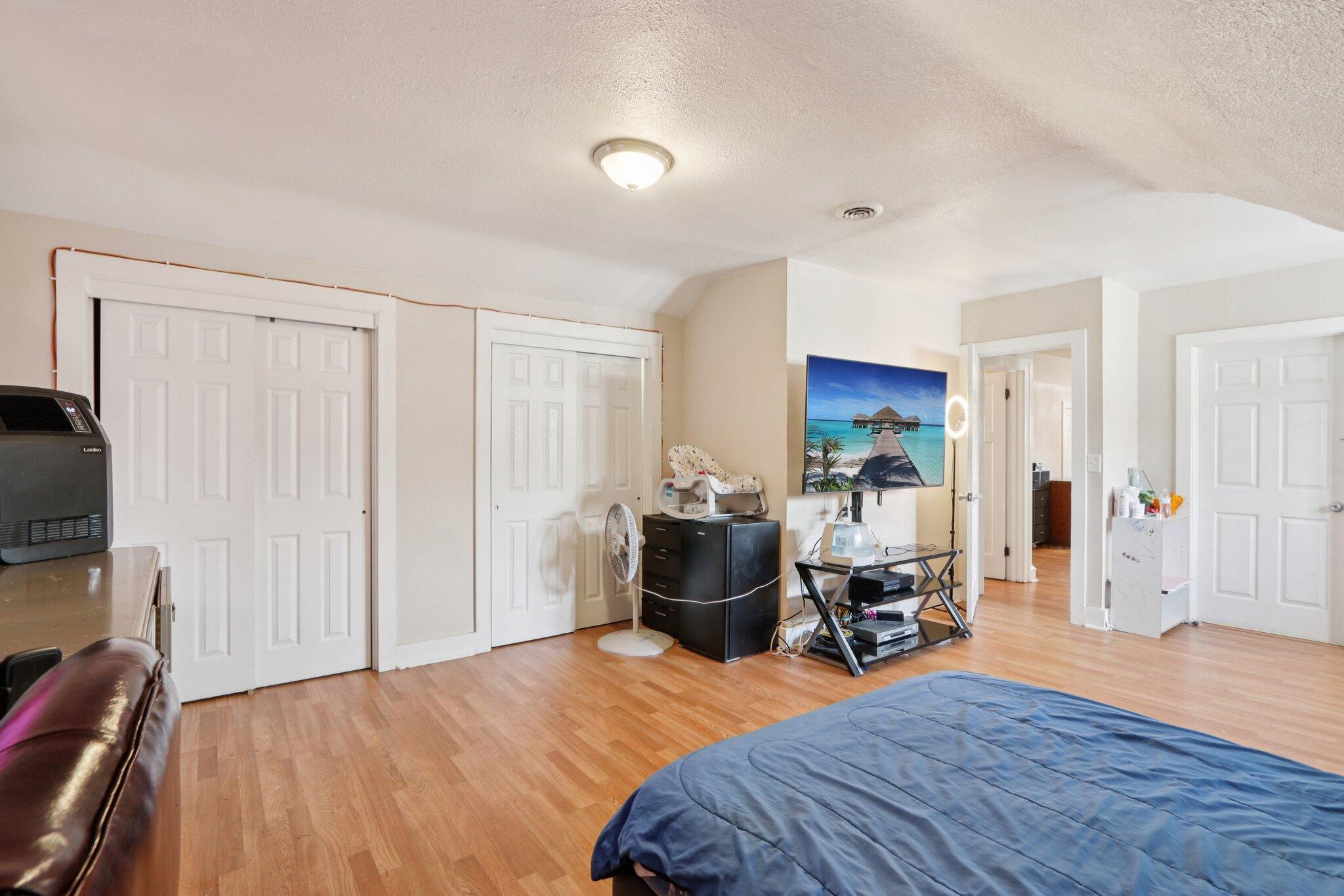 2503 North 48th Street Milwaukee, WI 53210 - Photo 31 of 37 35-web-or-mls-N 48th St-S2801-035