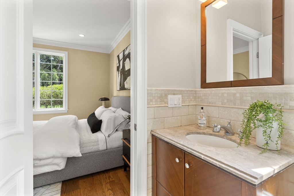 22 Scotney Road Newton, MA 02467 - Photo 23 of 42