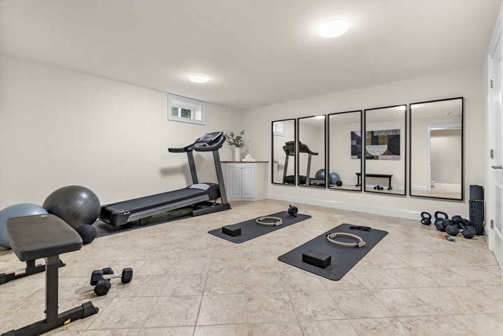 22 Scotney Road Newton, MA 02467 - Photo 32 of 42