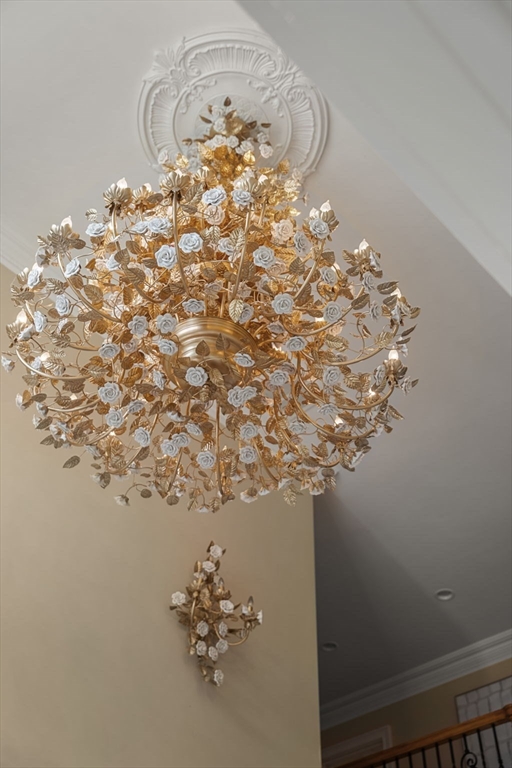 22 Scotney Road Newton, MA 02467 - Photo 9 of 42