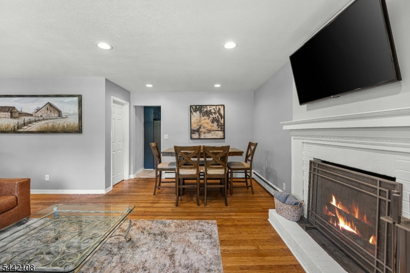 37 Barley Sheaf Road Flemington, NJ 08822 - Photo 7 of 37