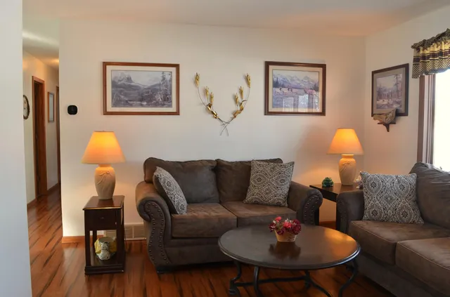 $309,850 | 3557 Skyline Drive, Red Wing, MN 55066