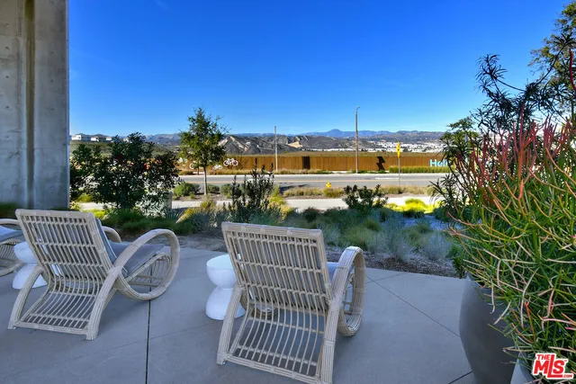 $738,000 | 27120 Red Tail Place, Valencia, CA 91381