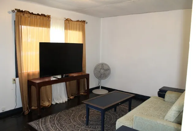 $800 | 6839 Southwest Sw Cr, Unit B, Madison, FL 32340